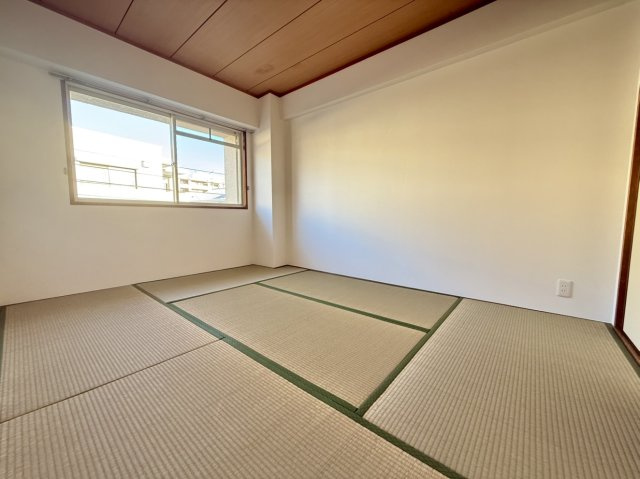 メゾン大蔵の和室