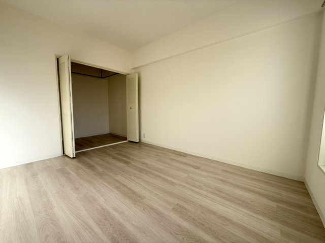 メゾン大蔵の洋室