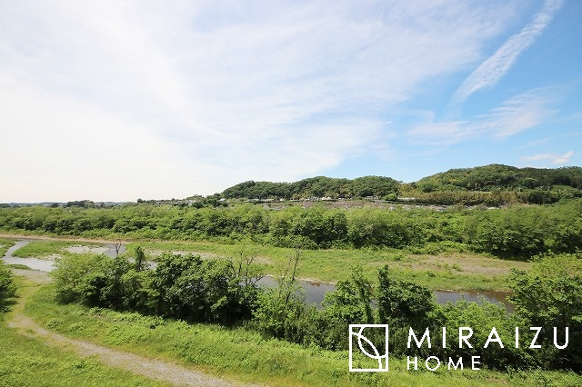 【展望】 | 日当たりの良いお家は嬉しいですよね。それぞれ価値観が分かれる箇所です、実際に内覧して日当たりの心地よさをご体感下さいね♪