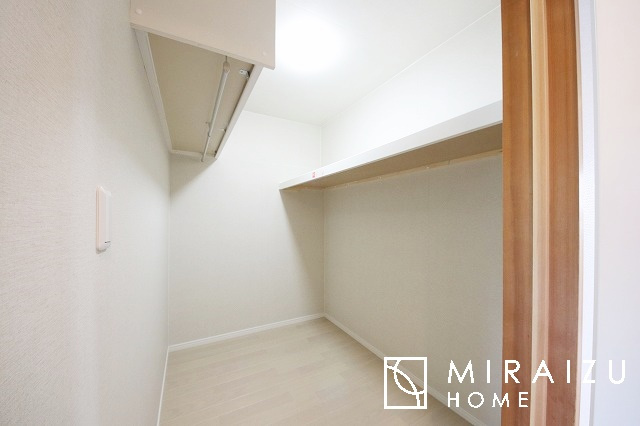 【収納】 | 収納部分が多く、生活しやすい間取り設計で暮らしを豊かにしてくれる設備が整っております。
