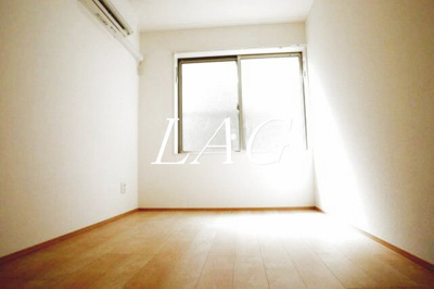 【居間・リビング】 | ミレアビターレ北千住 | 洋室のお部屋です。