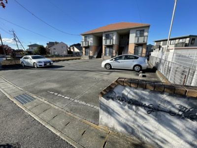 【駐車場】 | 六本木ハイツ
