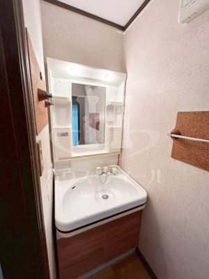 【独立洗面台】 | ハイツ山上 | 独立洗面台で身支度をすべて済ませてしまいましょう