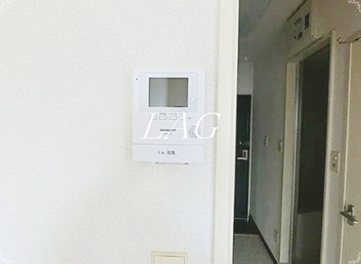 【セキュリティ】 | レオパレスアーバンライフ | モニター付きインターホンです。