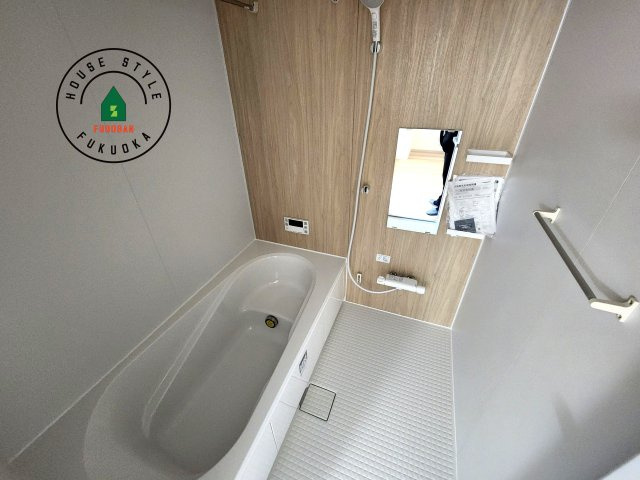 福岡市早良区重留2丁目第2-2棟(1号棟)の内観：施工例|1日の疲れを癒してくれる広々バスルーム。雨の日のお洗濯にも大活躍な浴室乾燥機付です！