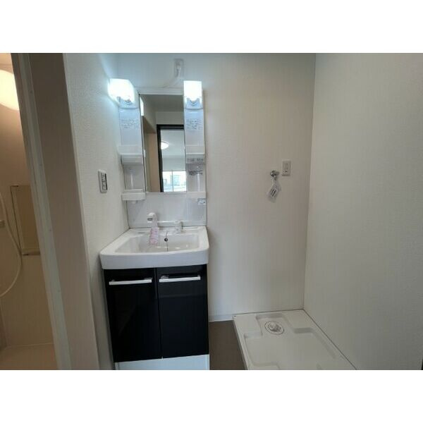 ジーメゾン名古屋松下イエシアの洗面所