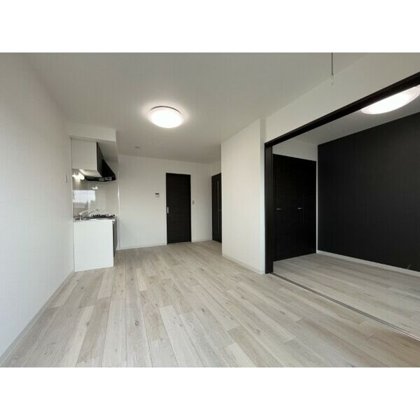 ジーメゾン名古屋松下イエシアの居間・リビング