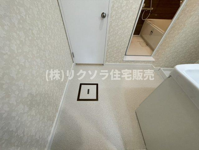 グリーンヒル光善寺住宅第１０号棟の脱衣所|■物件内覧・資金計画相談・住宅ローン相談、リフォーム相談、お問合せ受付中■
※当日・翌日のご内覧、ご相談はお電話でのお問合せがスムーズです！
