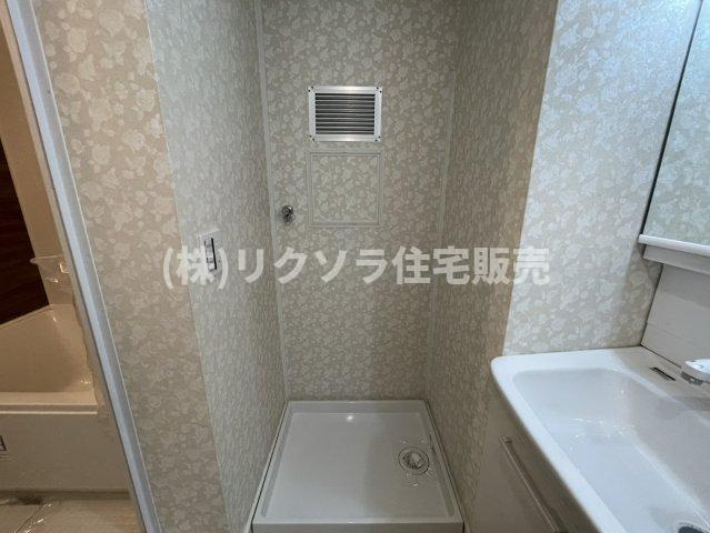 グリーンヒル光善寺住宅第１０号棟のランドリースペース|ドラム式も設置可能
■物件内覧・資金計画相談・住宅ローン相談、リフォーム相談、お問合せ受付中■
※当日・翌日のご内覧、ご相談はお電話でのお問合せがスムーズです！