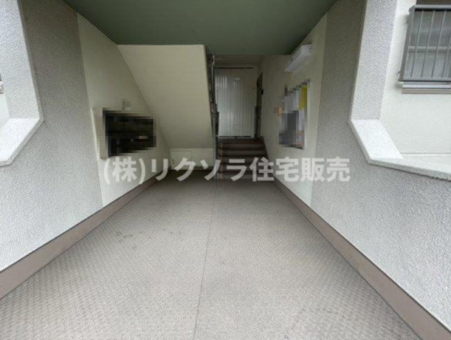 グリーンヒル光善寺住宅第１０号棟のエントランス|内部
■物件内覧・資金計画相談・住宅ローン相談、リフォーム相談、お問合せ受付中■
※当日・翌日のご内覧、ご相談はお電話でのお問合せがスムーズです！