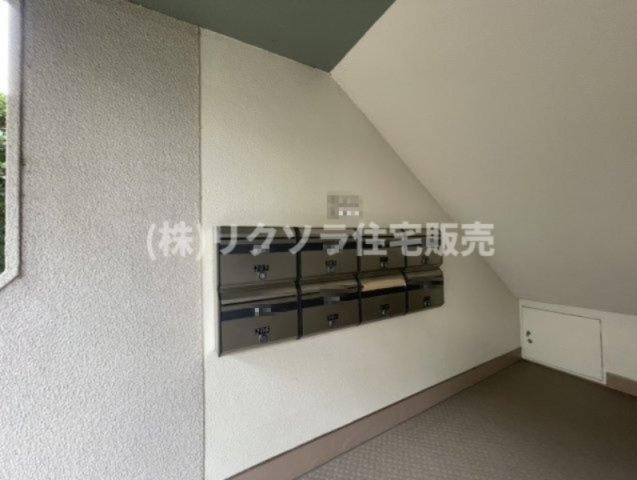 グリーンヒル光善寺住宅第１０号棟の設備|集合ポスト
■物件内覧・資金計画相談・住宅ローン相談、リフォーム相談、お問合せ受付中■
※当日・翌日のご内覧、ご相談はお電話でのお問合せがスムーズです！