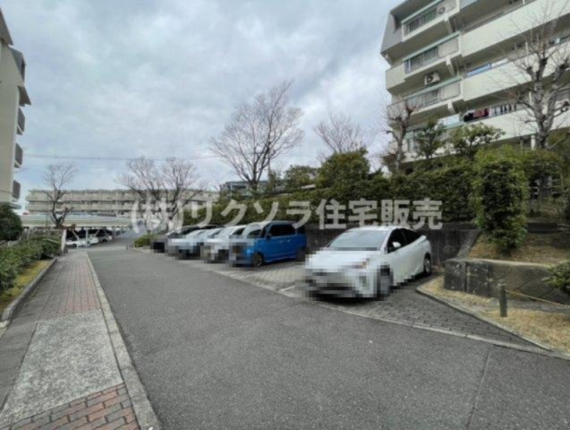 グリーンヒル光善寺住宅第１０号棟の駐車場|■物件内覧・資金計画相談・住宅ローン相談、リフォーム相談、お問合せ受付中■
※当日・翌日のご内覧、ご相談はお電話でのお問合せがスムーズです！