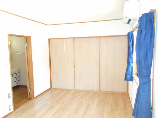 川崎市多摩区菅仙谷２丁目の一戸建ての居間・リビング