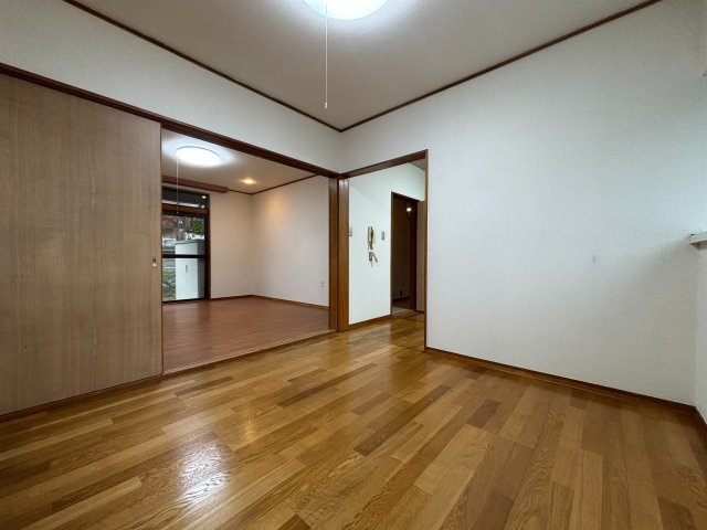 川崎市多摩区菅仙谷２丁目の一戸建ての庭