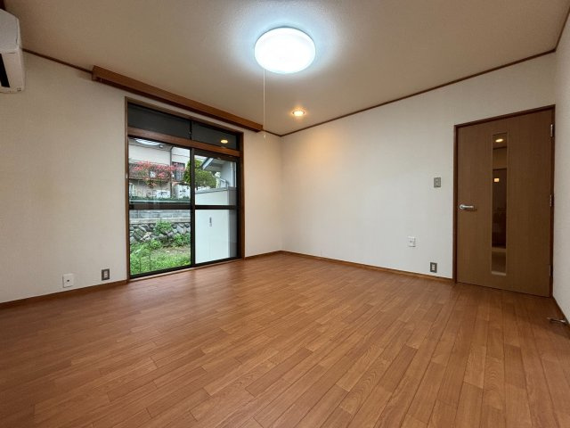 川崎市多摩区菅仙谷２丁目の一戸建ての玄関