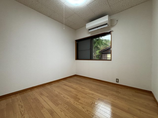川崎市多摩区菅仙谷２丁目の一戸建ての庭