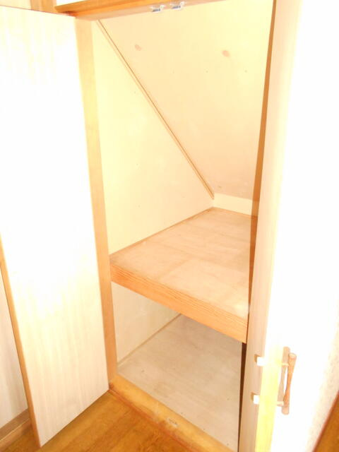 川崎市多摩区菅仙谷２丁目の一戸建ての収納