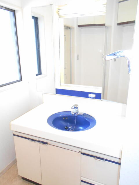 川崎市多摩区菅仙谷２丁目の一戸建ての洗面所