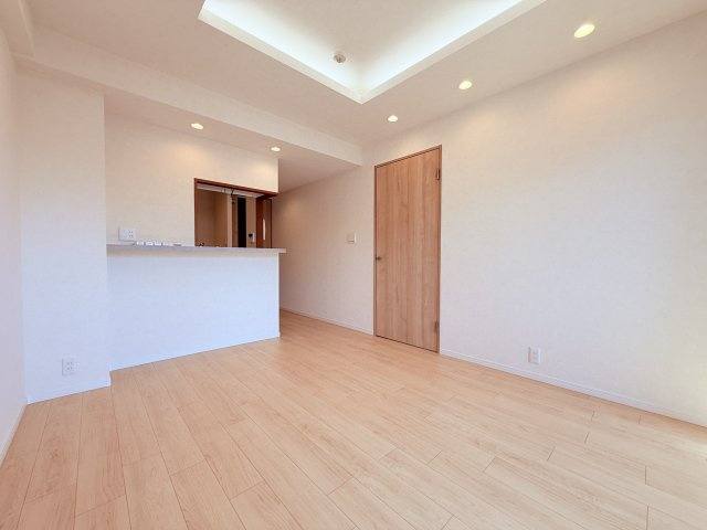 ★仲介手数料無料★クレストフォルム田町ベイフロントスクエア（新規リノベーション済み）　　　　　　　　　　　の居間・リビング