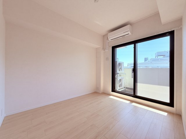 ★仲介手数料無料★クレストフォルム田町ベイフロントスクエア（新規リノベーション済み）　　　　　　　　　　　の洋室