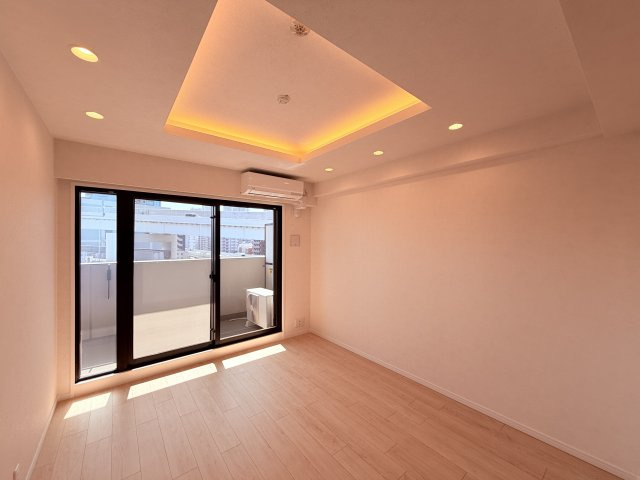 ★仲介手数料無料★クレストフォルム田町ベイフロントスクエア（新規リノベーション済み）　　　　　　　　　　　の居間・リビング