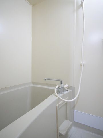 ロジュマン福田の浴室