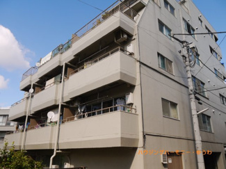 【外観】 | 住む人を映し出す洗練された佇まいは、いつまでも輝き続けながらいつしか街の風景に溶け込んでいきます。