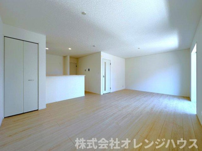 【居間・リビング】 | 厚木市関口　新築分譲住宅　全2棟 | 写真撮影【2026.7】