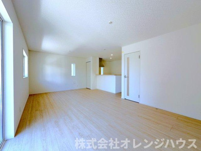 【居間・リビング】 | 厚木市関口　新築分譲住宅　全2棟 | 写真撮影【2026.7】