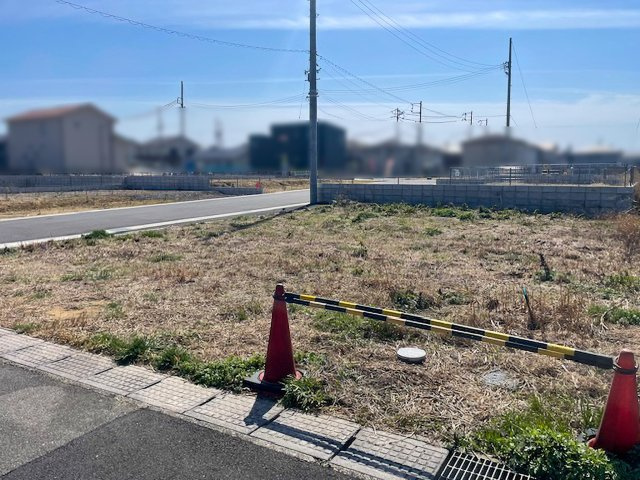 鈴鹿市東玉垣町の前面道路含む現地写真