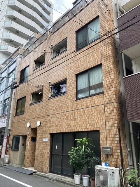 阿川ビルの外観