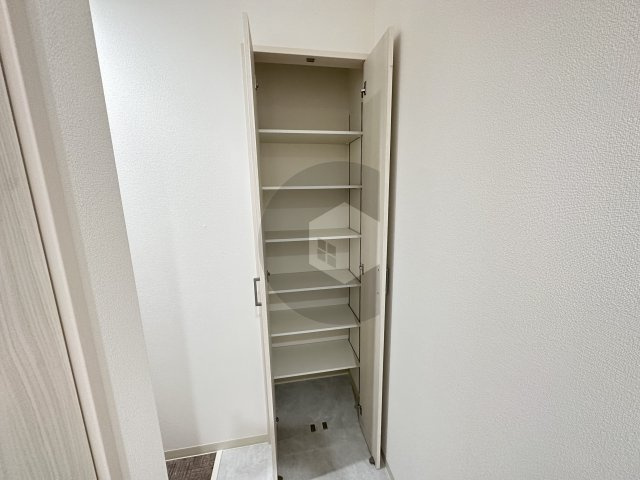 クリエオーレ衣摺1の収納
