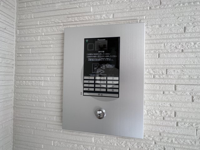 クリエオーレ衣摺1のセキュリティ