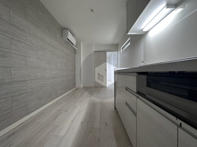 クリエオーレ衣摺1の居間・リビング