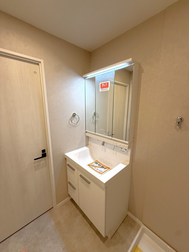 七小レックスマンションの独立洗面台|朝の身支度には欠かせない独立洗面化粧台