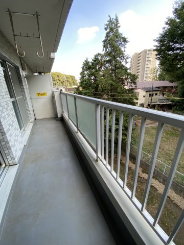 ロイヤル谷津のバルコニー