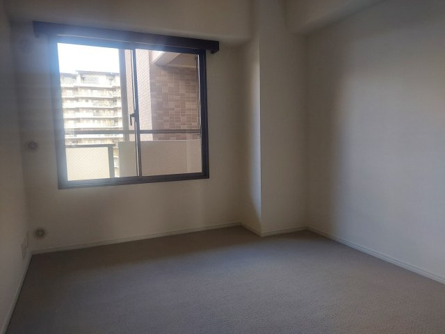 ラ・ビスタ宝塚ウエストウイング二番館の洋室|洋室約6帖