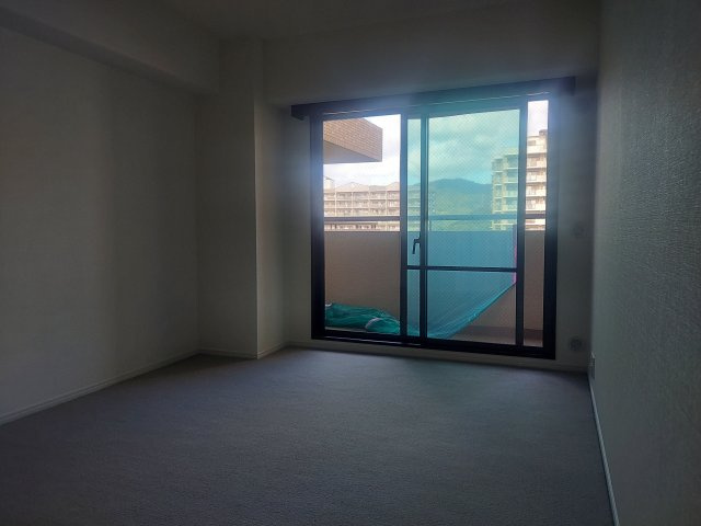 ラ・ビスタ宝塚ウエストウイング二番館の洋室|洋室約8.5帖