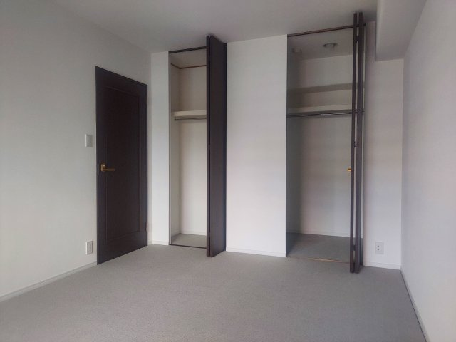 ラ・ビスタ宝塚ウエストウイング二番館の洋室|洋室約8.5帖