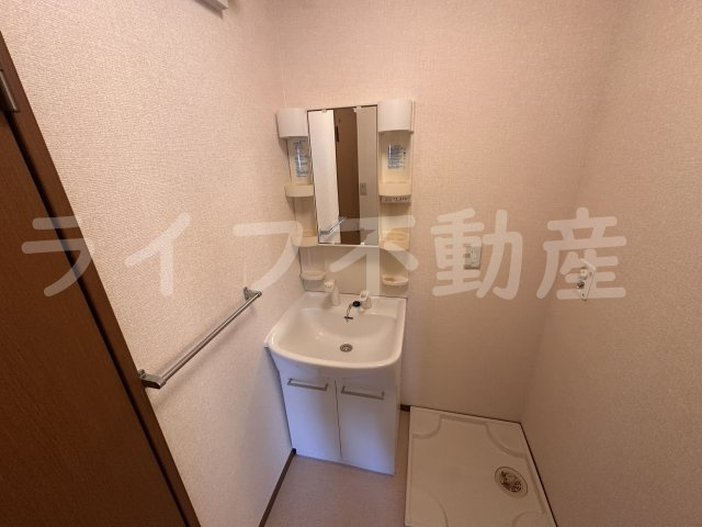 エスポワール大今里の独立洗面台