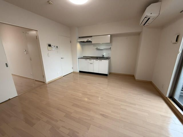 ａｔｅｒｉｅｒ　ｄｅ　Ｃ＆Ｋの居間・リビング