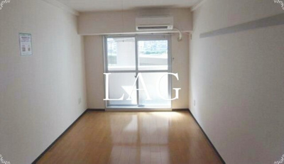 【居間・リビング】 | パークハイム駒形 | 洋室のお部屋です。