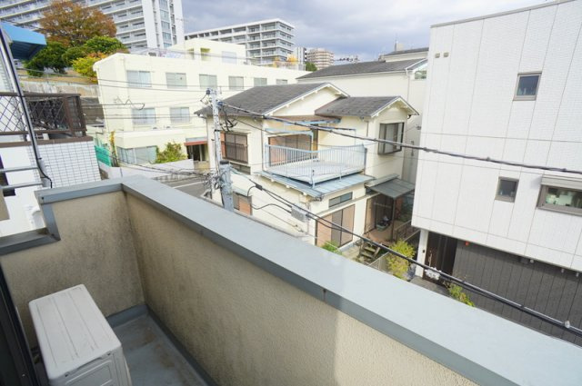 赤羽西４　戸建のバルコニー|2階・3階にバルコニーあり。
3階バルコニーからの眺望。