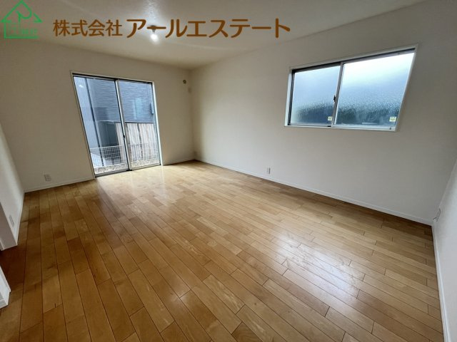 姫路市飾磨区細江　　山陽電鉄「飾磨駅」徒歩20分の居間・リビング