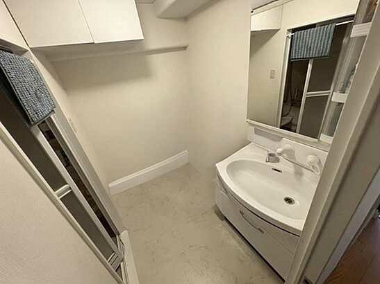 【独立洗面台】