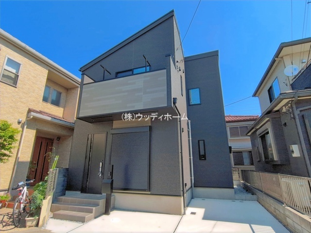 越谷市宮本町3丁目　新築一戸建ての外観