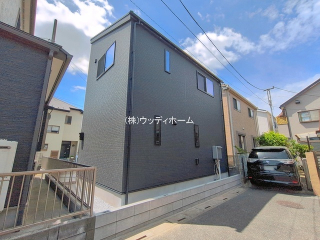 越谷市宮本町3丁目　新築一戸建ての外観