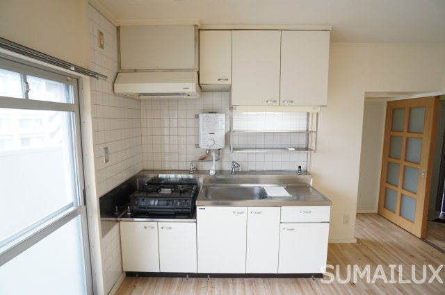 熊本市西区春日７丁目の賃貸マンションのキッチン