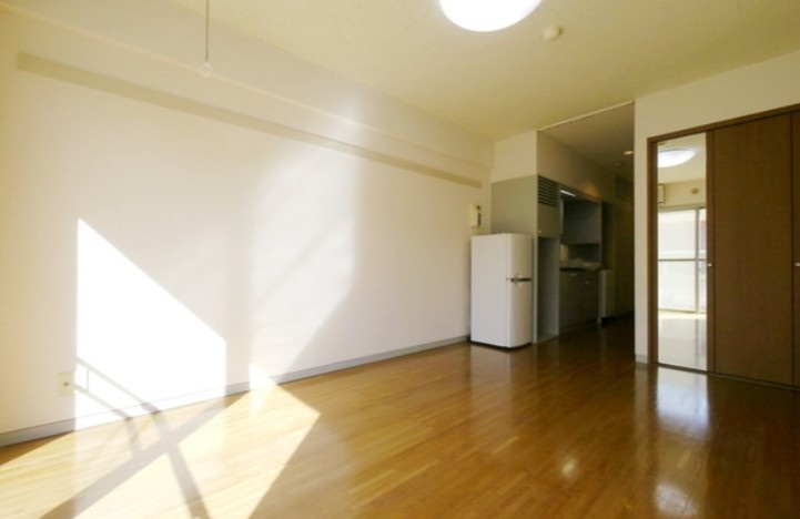 コート・アクシスの居間・リビング|別部屋参照