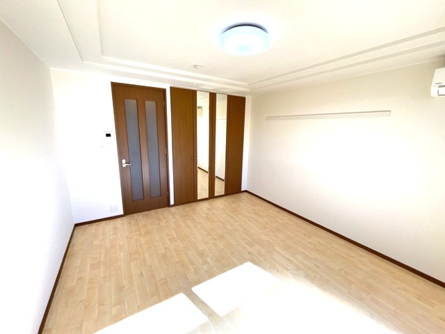 メゾンシクラメンの居間・リビング